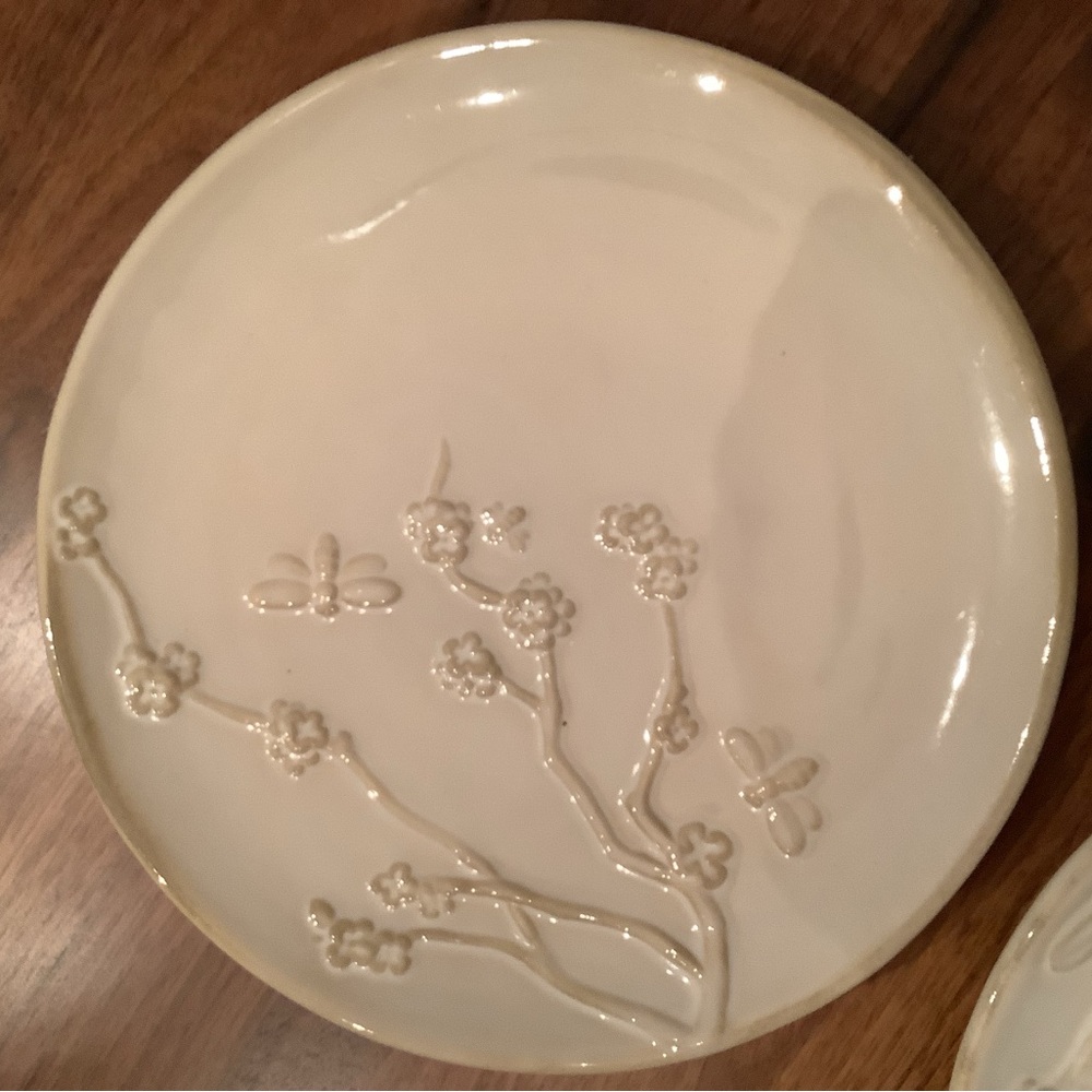3 pottery, barn, signs of spring set of three salad or appetizer plates - Picture 4 of 7